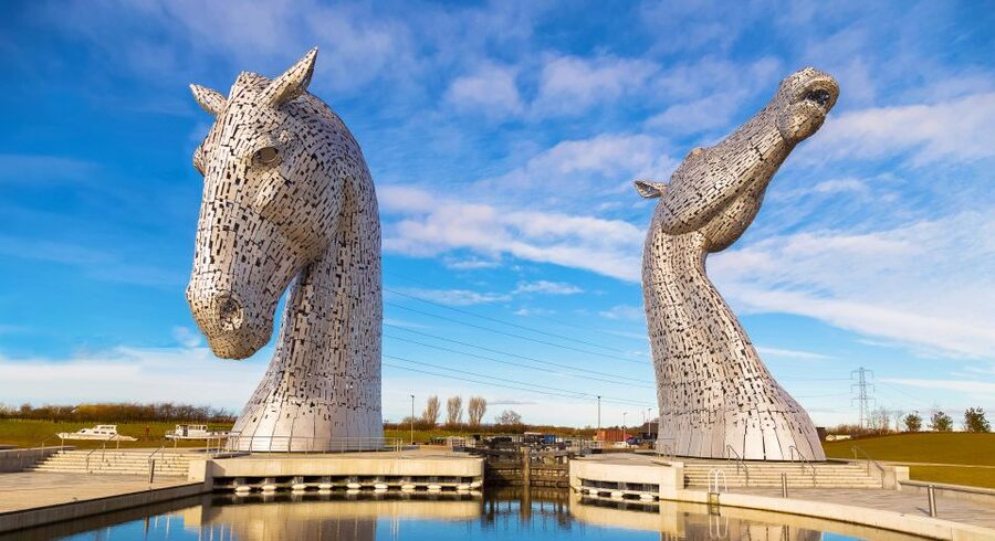 Loch Lomond, Stirling Castle, & Kelpies Tour from Edinburgh - Three Scottish icons in one long day