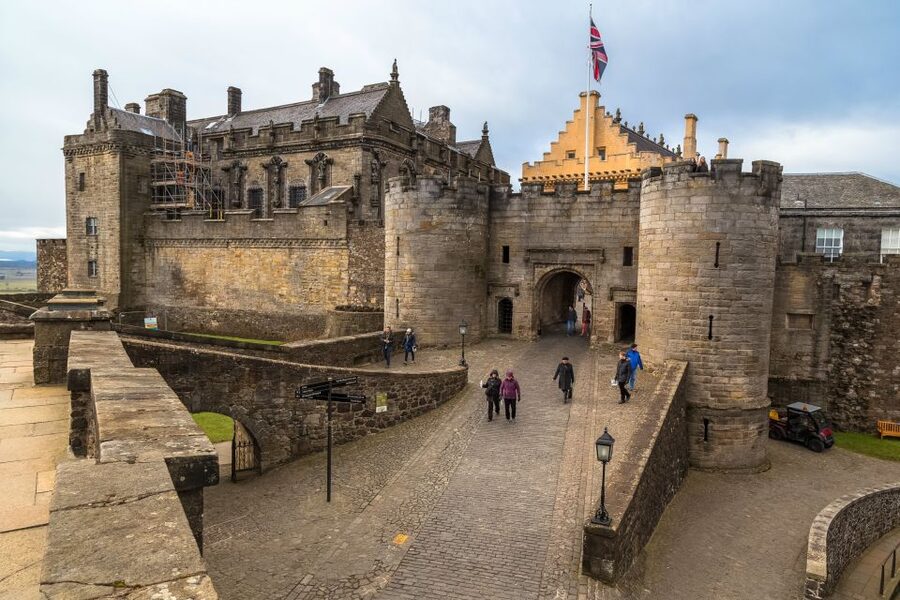 Loch Lomond, Stirling Castle, & Kelpies Tour from Edinburgh - Should you book the Loch Lomond, Stirling Castle, and Kelpies tour?