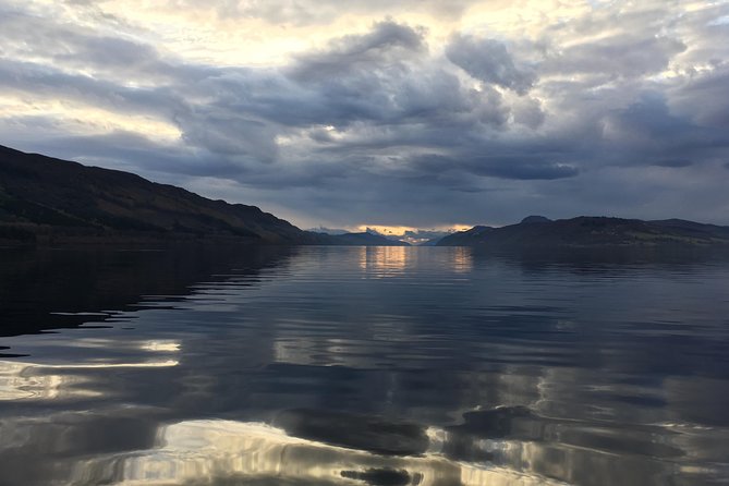 Loch Ness 1-Hour Cruise with Urquhart Castle Views - The Nessie search and onboard sonar