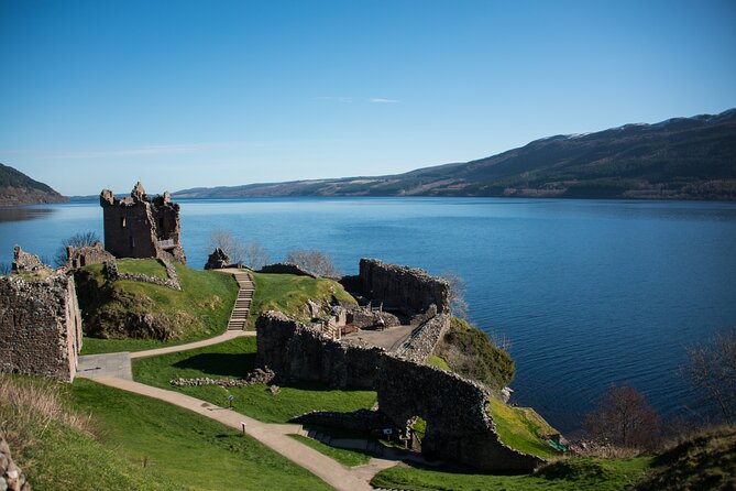 Loch Ness Cruise and Urquhart Castle visit from Inverness - The return coach and the value of local commentary