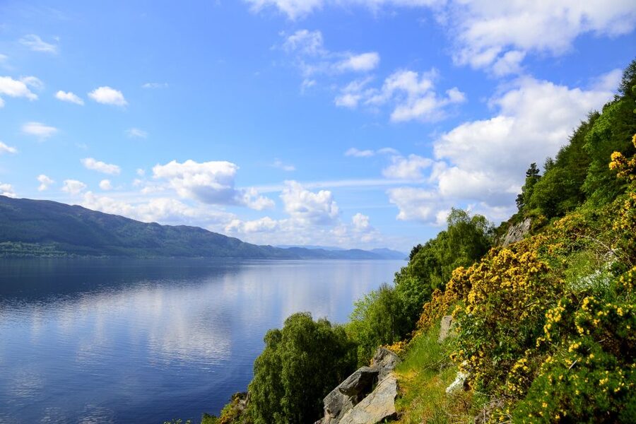 Loch Ness: Urquhart Castle Round-Trip Cruise - How the cruise fits into a Highlands day