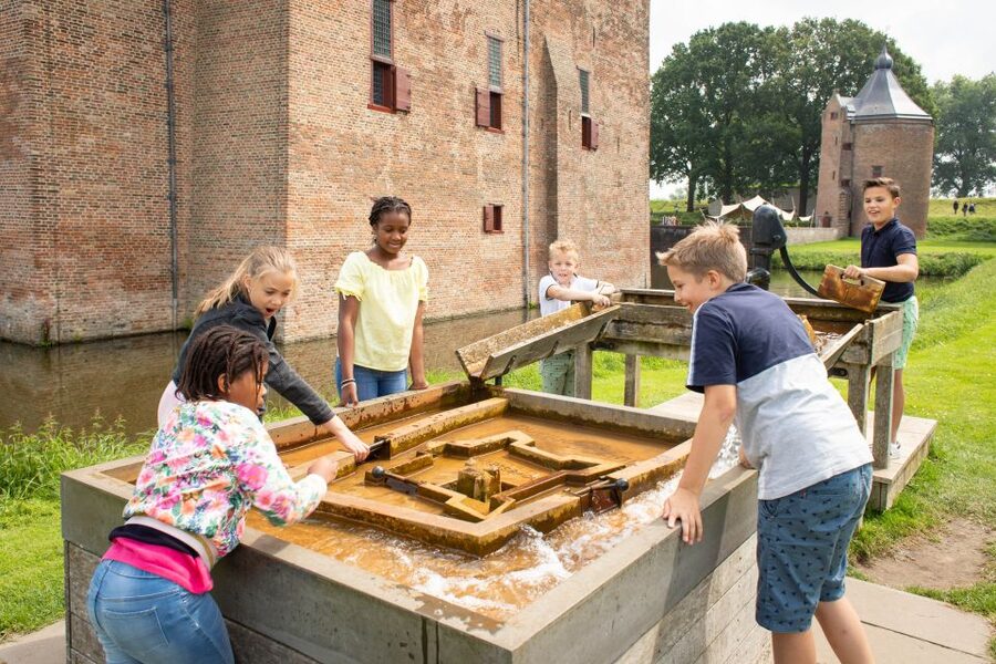 Loevestein Castle Entry Ticket - Exhibitions that change from year to year