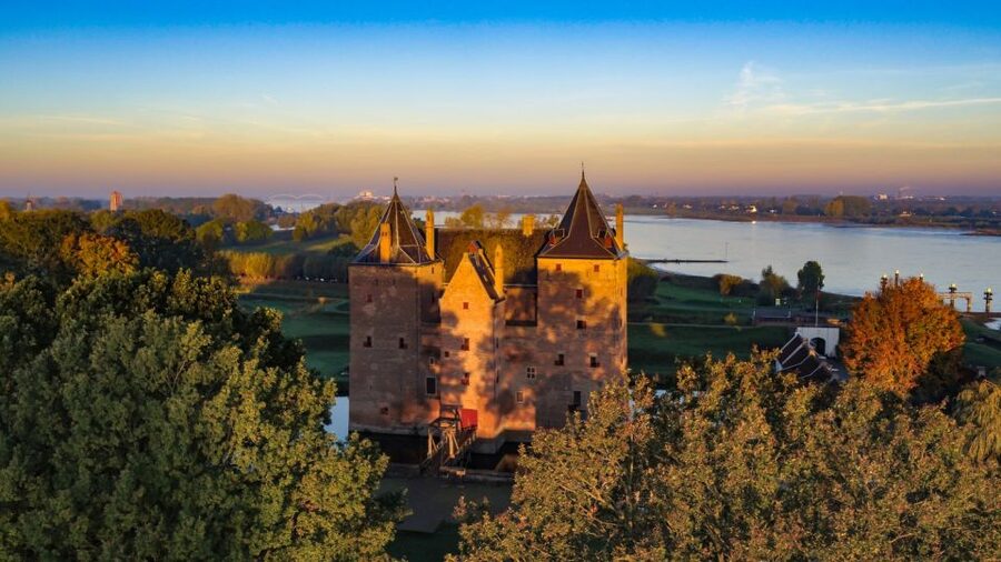 Loevestein Castle Entry Ticket - What the $20 ticket includes