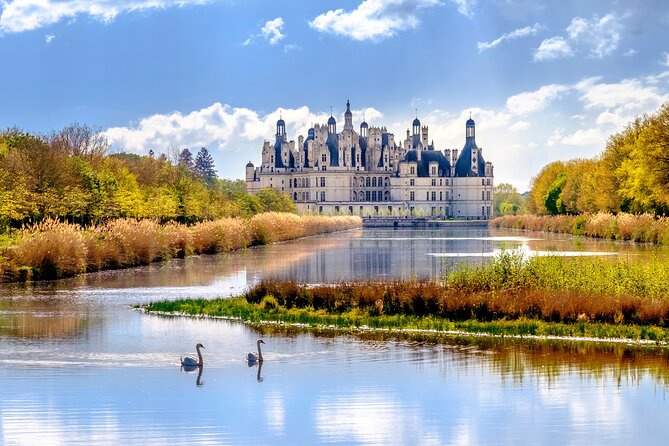 Loire Valley Castles Day Trip from Paris with Complementary Wine - Practical advice for making the day easier