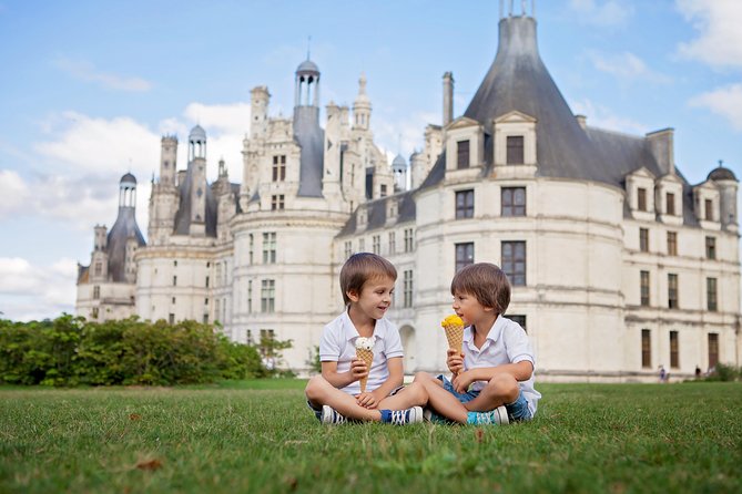Loire Valley Castles Trip with Chenonceau and Chambord from Paris - The essential points at a glance