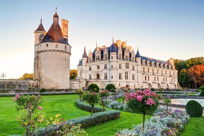 Loire Valley Day Tour Chambord and Chenonceau plus Lunch at a Private Castle - Key points to know before booking