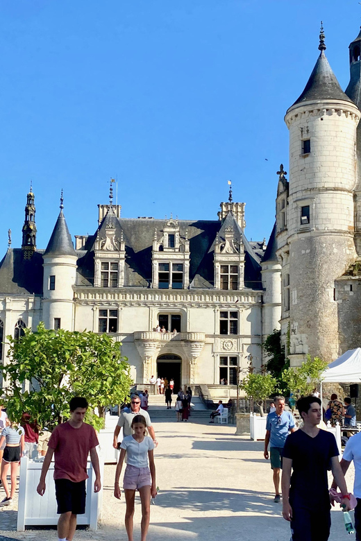Loire Valley Royal Castles Small Group Day Trip from Paris - Is $324 good value for this day?