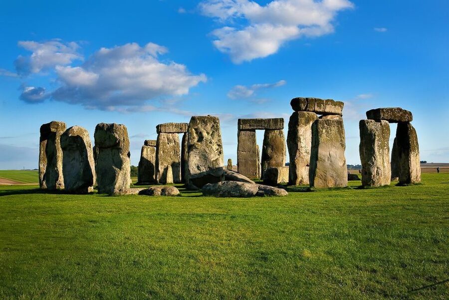 London: Stonehenge, Windsor Castle, Bath, Lacock & Pub Lunch - Bath in one short hour