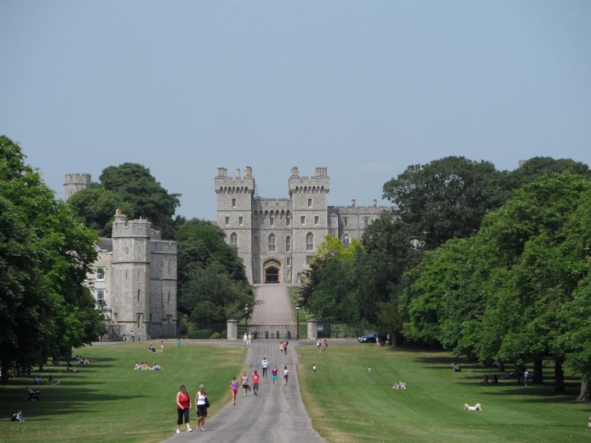 London: Westminster Tour and Windsor Castle Entry Ticket - Taking the train from London to Windsor