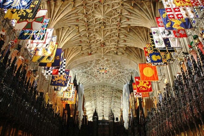 London, Windsor Castle, Hampton Court Palace with Free Snack Pack - Getting there and getting back