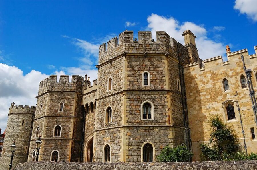 London: Windsor Castle, Stonehenge, and Bath Day Trip - The timing requires discipline