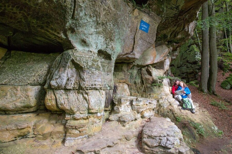 Luxembourg: Nature, History and Castles Full-Day Tour - What the bus ride adds