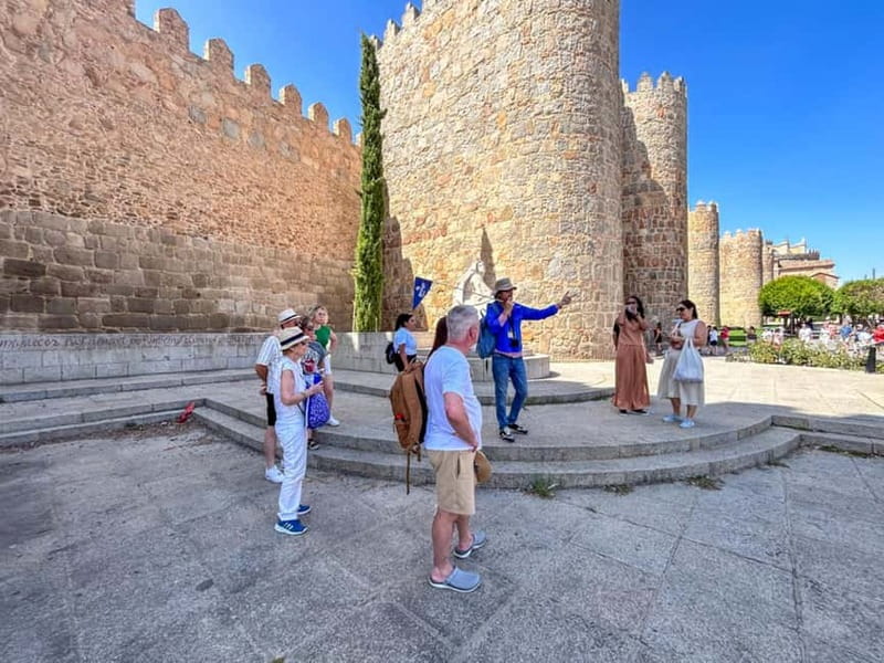 Madrid: Segovia & Ávila Full Day with Alcázar & Wall Tickets - Key points at a glance