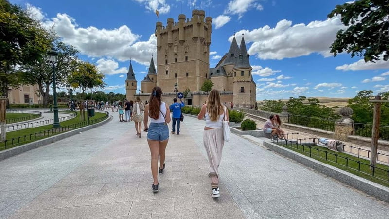 Madrid: Segovia & Ávila Full Day with Alcázar & Wall Tickets - Two UNESCO cities, one busy day