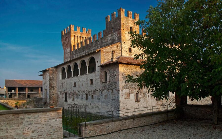 Malpaga Castle guided tour - Practical details that can make the visit easier