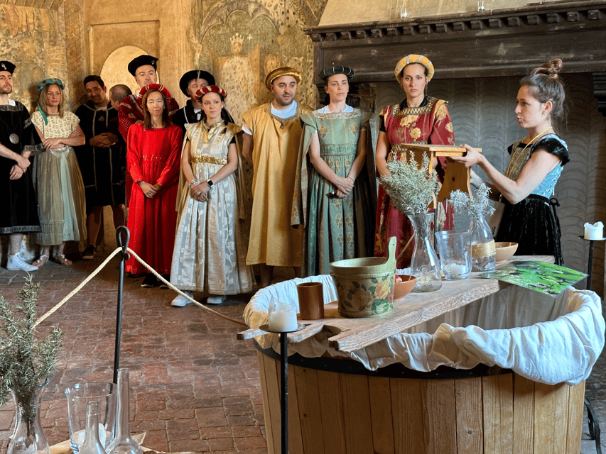 Malpaga Castle guided tour with period dresses - Choosing Between the 2:00pm and 4:30pm Sessions