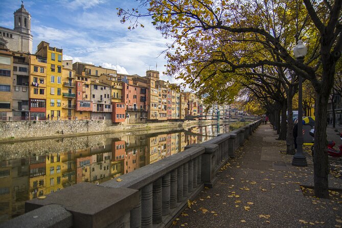 Medieval Castles and Girona Exclusive trip with Catalan Lunch - Leaving Barcelona for Montseny