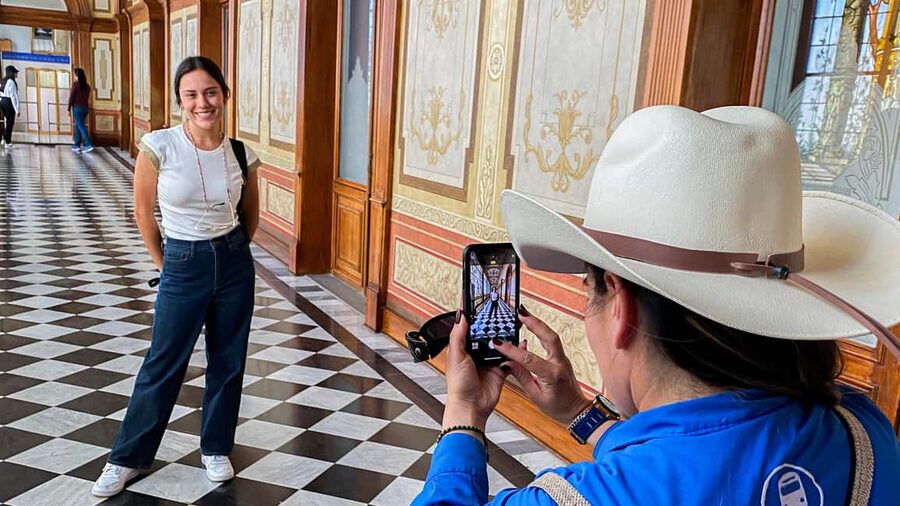 Mexico City: Chapultepec Castle After-Hours Guided Tour - What $41 buys you