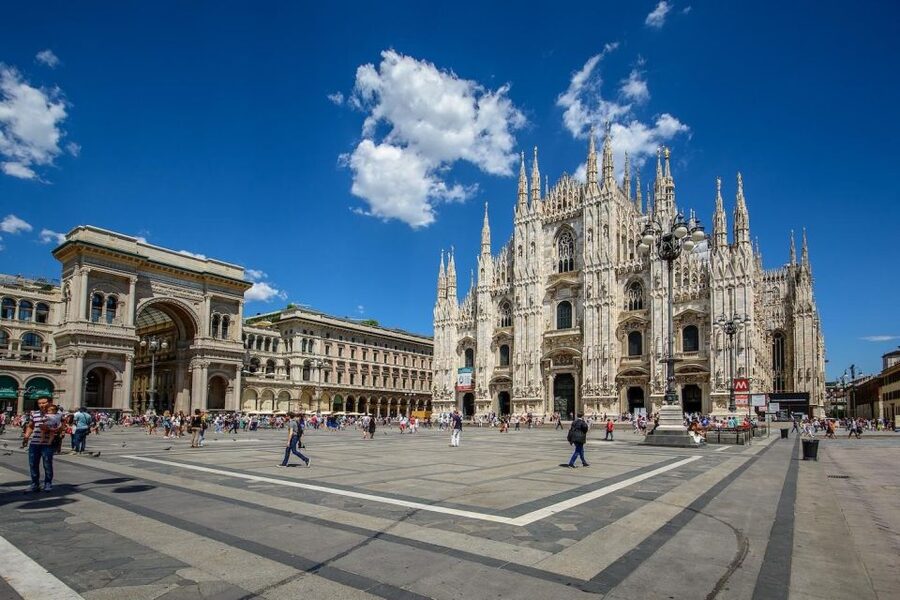 Milan: Duomo, Sforza Castle, and Pieta Guided Tour - Who should book this walking tour?
