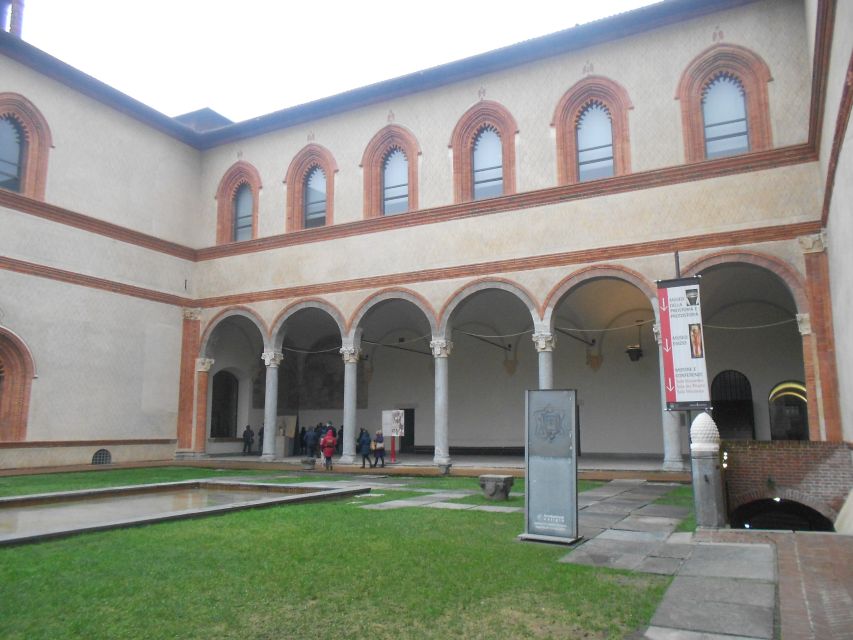 Milan: Sforza Castle & Leonardo Skip-the-Line Private Tour - Guides, languages, and pace