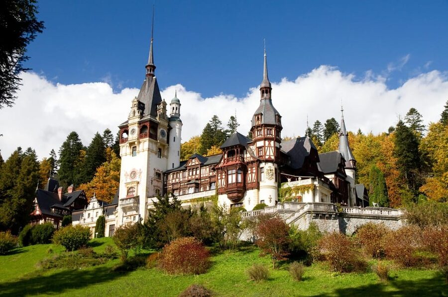 Minivan 8: Peles & Dracula's Castle and Brasov Full-Day Trip - Timing, traffic, and the return to Bucharest