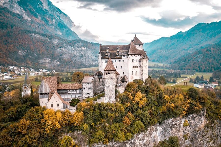 Minivan 8 Places : Dracula Castle, Peles, & Brasov Day Tour - The 1.5-hour ride into the Carpathians