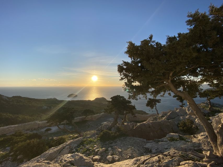 Monolithos: Small Group Hike and Sunset at Monolithos Castle - Climbing toward Monolithos Castle