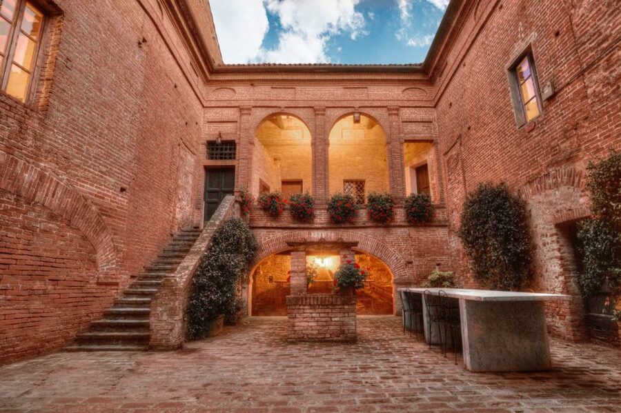 Montalcino: Brunello Wine Tasting & Lunch in a Tuscan Castle - Practical timing and booking advice