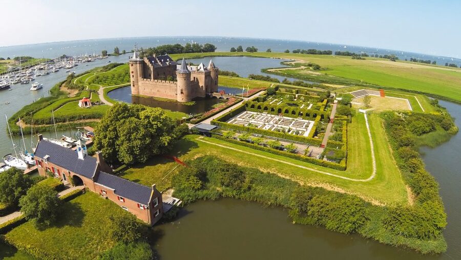 Muiden: Entry Ticket to Muiderslot Castle - P.C. Hooft’s rooms and the 17th century