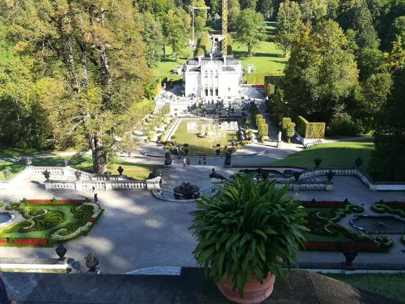 Munich: Neuschwanstein Castle and Linderhof Palace Day Trip - Why visit both castles in one day?