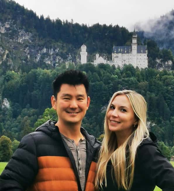 Munich: Neuschwanstein Castle by Bus with Alpine Bike Ride - Mary’s Bridge and the classic castle view