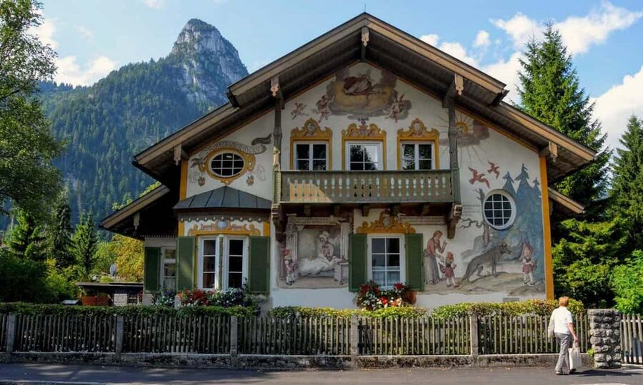 Munich: Neuschwanstein Castle Chinese Day Tour - Hohenschwangau and the extra-ticket question