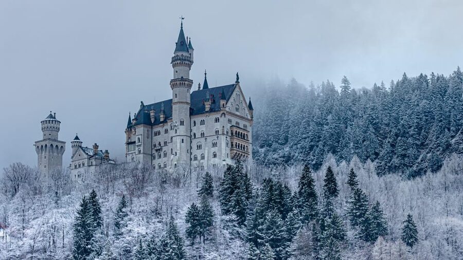 Munich - Neuschwanstein Castle+Linderhof Private Tour - Who should book this private tour?