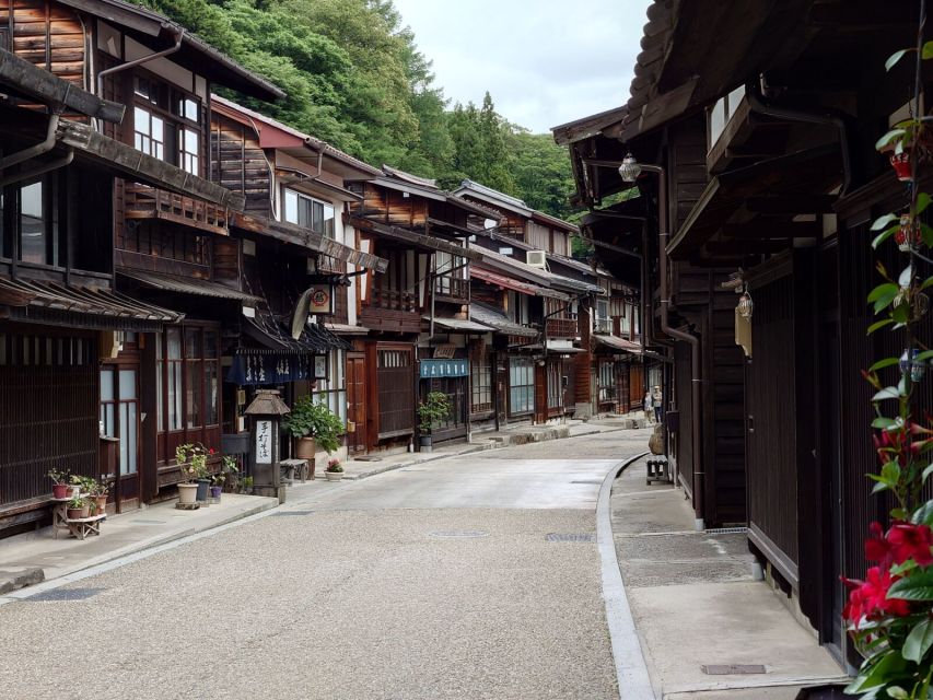 Nagano/Matsumoto: Matsumoto Castle and Narai-juku Day Trip - Why Matsumoto Castle Makes This Day Worthwhile
