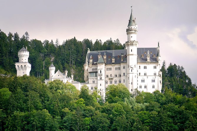 Neuschwanstein Castle and Linderhof Palace Day Trip from Munich - Oberammergau and its painted house facades