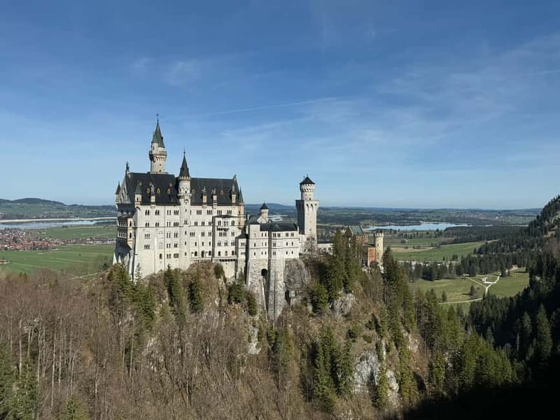 Neuschwanstein Castle Skip-the-Line Ticket with Audio Guide - The uphill walk and the need for comfortable shoes