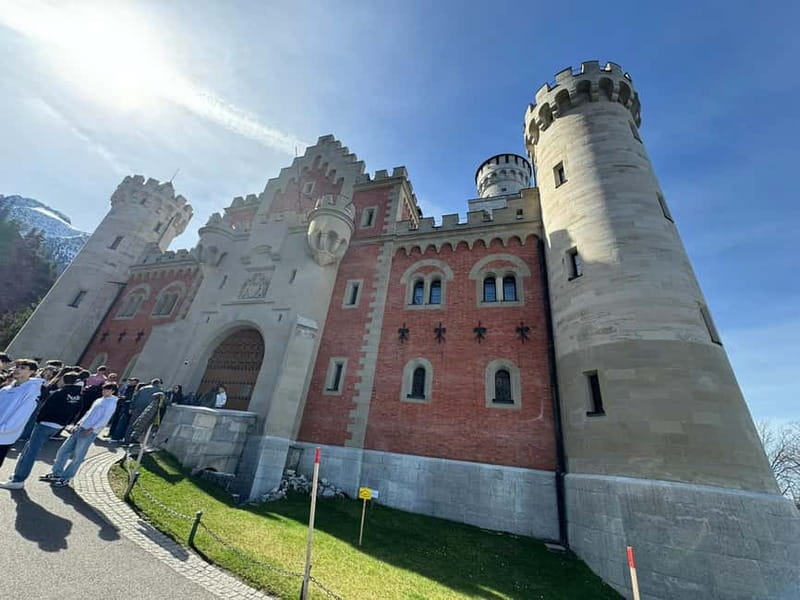 Neuschwanstein Castle Skip-the-Line Ticket with Audio Guide - What the audio guide is really like