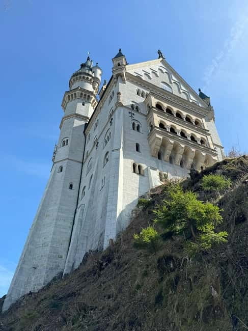 Neuschwanstein Castle Skip-the-Line Ticket with Audio Guide - Getting from Füssen to Hohenschwangau