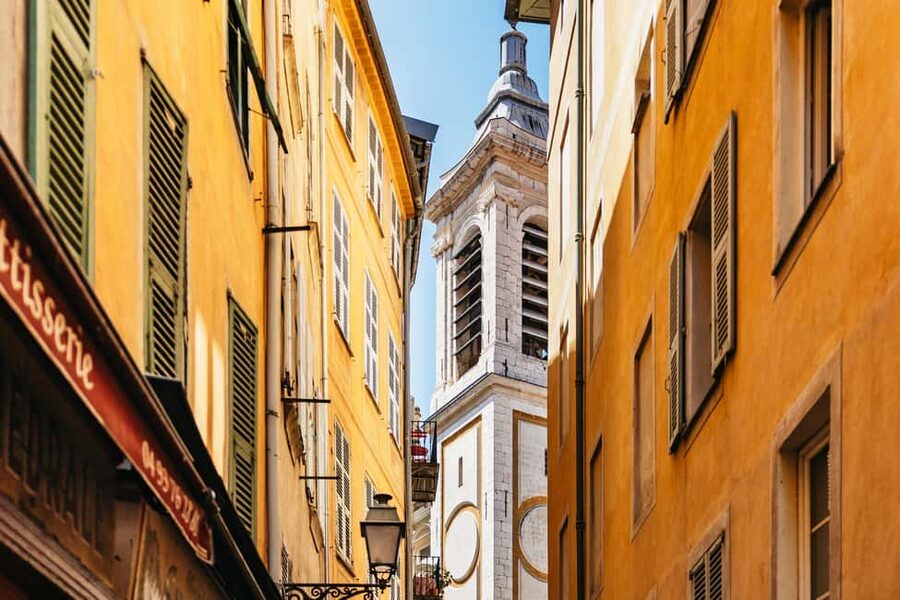 Nice: Old Town & Castle Hill Informative Guided Walking Tour - Why this is a smart first walk in Nice