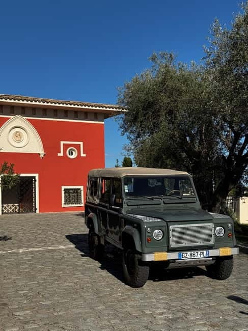 Nice : Wine Tasting at a Historic Château in a Land Rover ! - Should you book the Château de Crémat Defender tour?