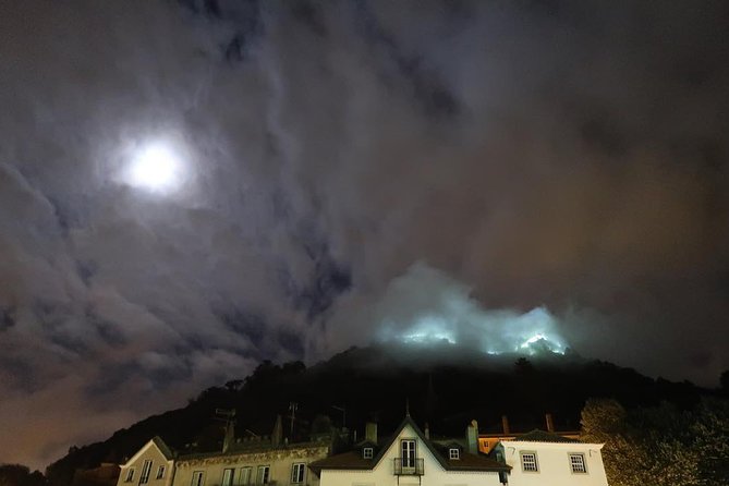 Night Walk: "From the Ghosts of the Castle to the Apparitions of the Mountains" - The descent and return to Sintra