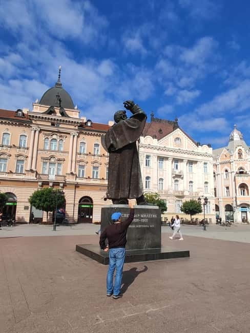 Novi Sad: Walking Tour city center and Petrovaradin Fortress - Danube Park and the walk to the river