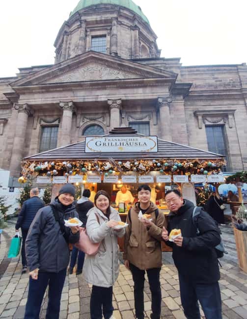 Nuremberg: Castle and Old Town Tour - incl. Tickets and red beer tasting - Bridges, riverside views, and St. Lorenz