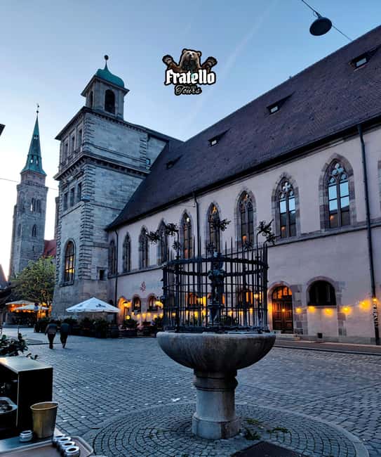 Nuremberg: Castle and Old Town Tour - incl. Tickets and red beer tasting - What the local stories add