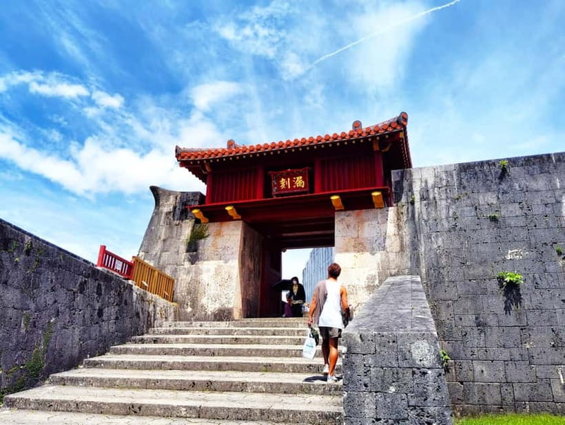 Okinawa: Shurijo Castle & Tamaudun Guided Tour - UNESCO Site - Starting from Naha Airport can make arrival day easier