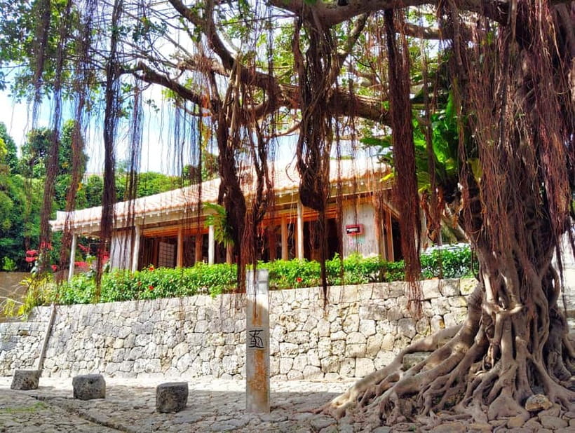 Okinawa: Shurijo Castle & Tamaudun Guided Tour - UNESCO Site - Kinjo Stone-Paved Road puts you among the old capital’s daily life