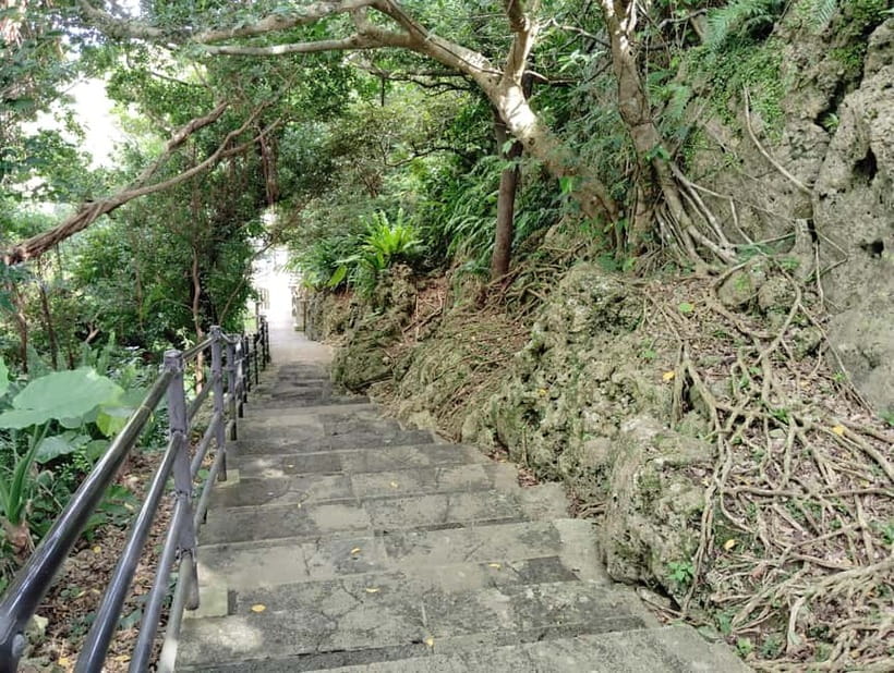 Okinawa: Urasoe Castle, Royal Tomb & War History Walk - Face the history of Hacksaw Ridge