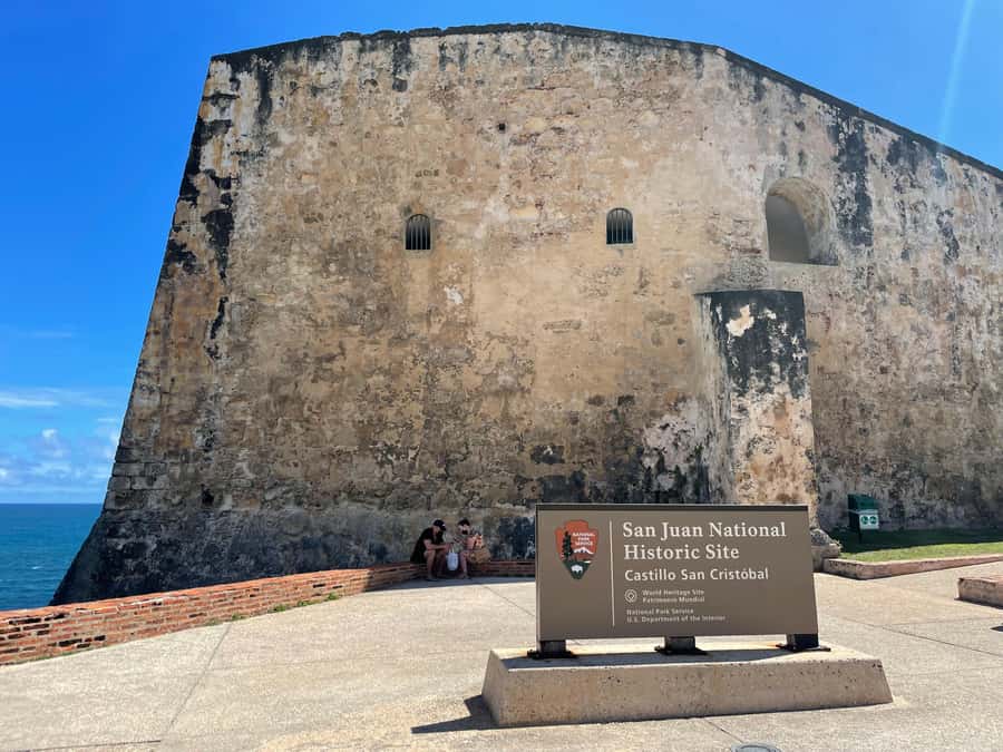 Old San Juan: San Cristobal Castle and Old Town Walking Tour - The walk from fortress walls to city streets
