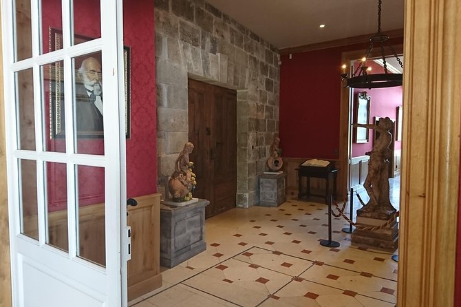 On the Medoc Castle Route on a full day private tour (Premium Sedan) - Château Dauzac and the start of the tastings