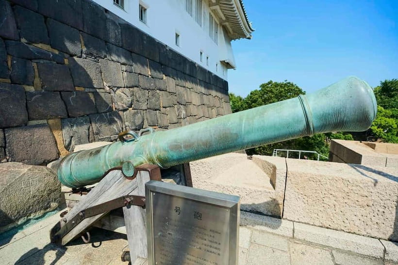 Osaka: Castle History Walking Tour / Castle Tower Admission - Why Osaka Castle is better with a military story